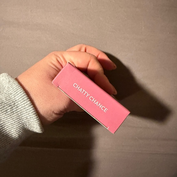 Red Aspen Acrylic Nail Dashes in Chatty Chance - Picture 3 of 3